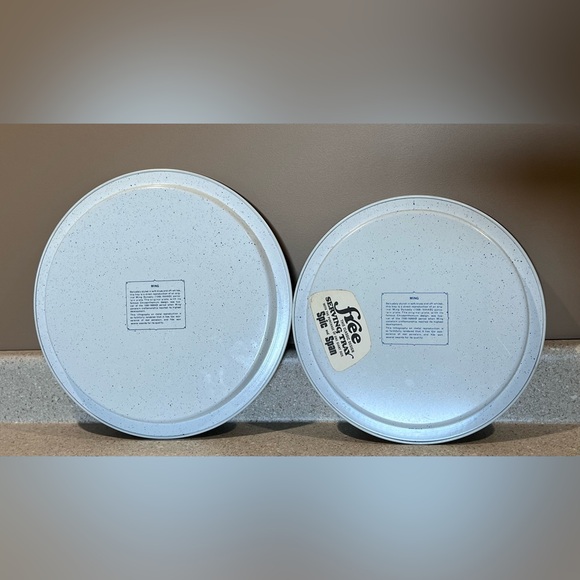 Bundle VINTAGE 2 Ming BLUE White METAL Trays USA Spic SPAN - Picture 2 of 11